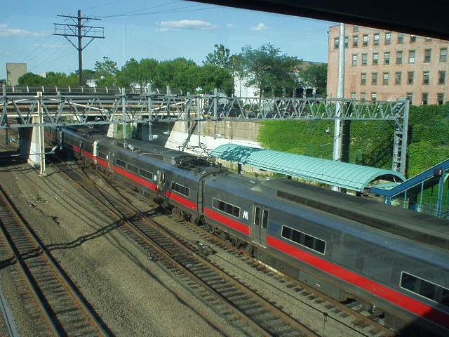 Photo of MNR train stopped at new State St. station in new Haven, CT