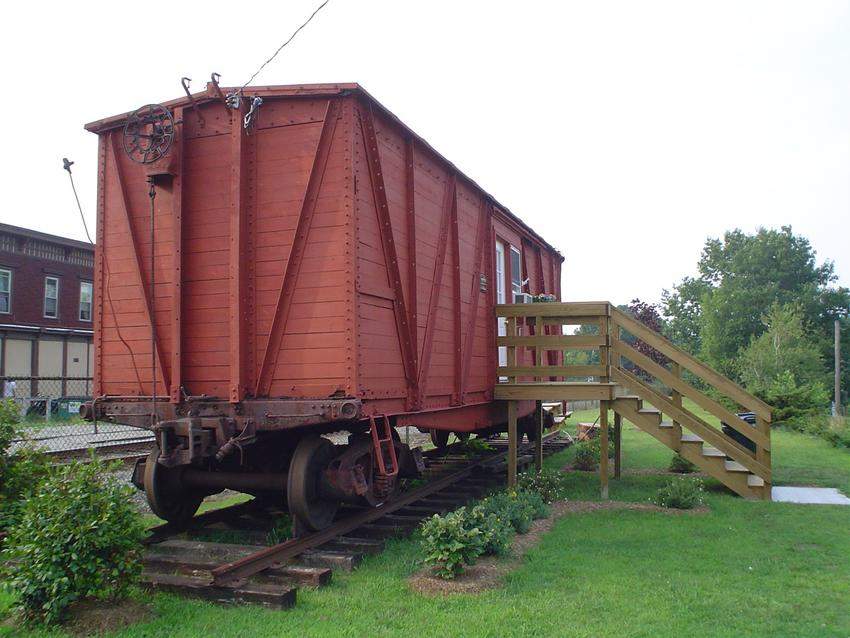 Photo of Former NH Wooden Boxcar at Putnam, CT