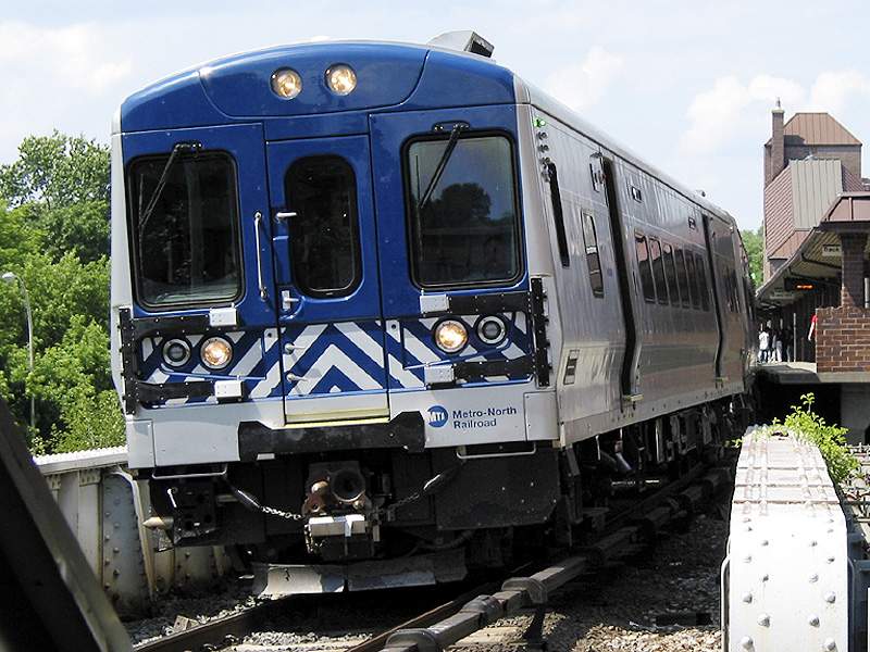 Photo of New M7 Trainset Leaving White Plains, NY