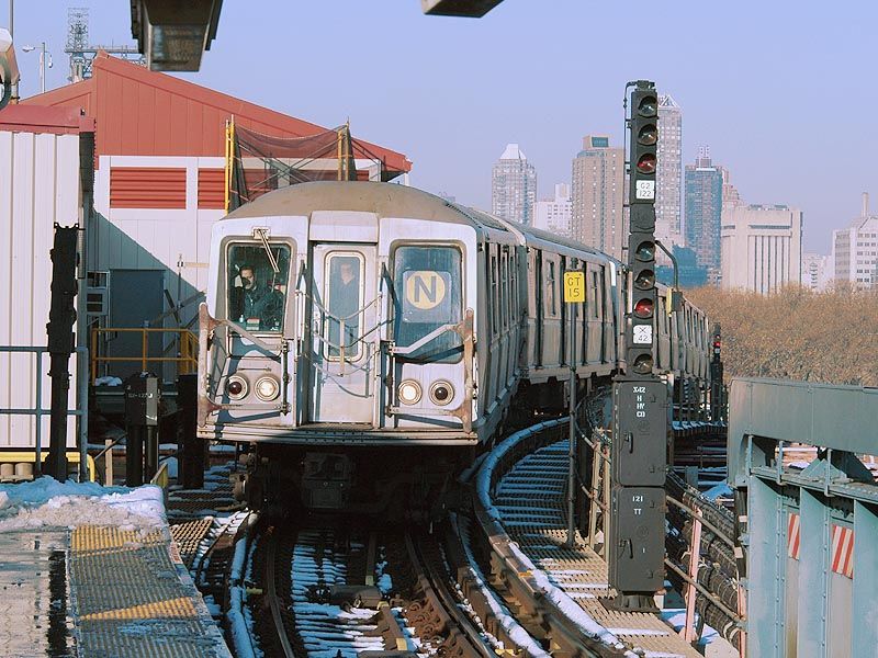 Photo of Queens-Bound N Train At Queensboro Plaza