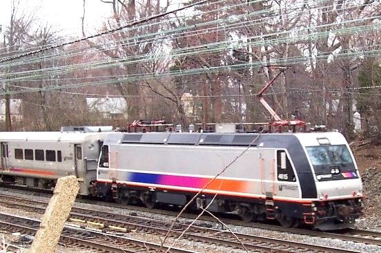 Photo of Pusher engine of a northbound NJT