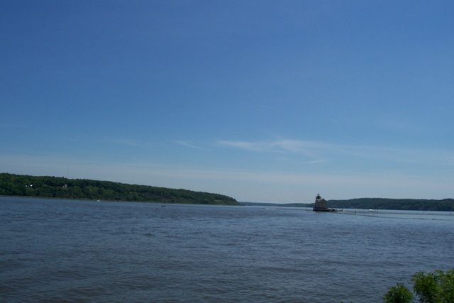 Photo of Hudson River