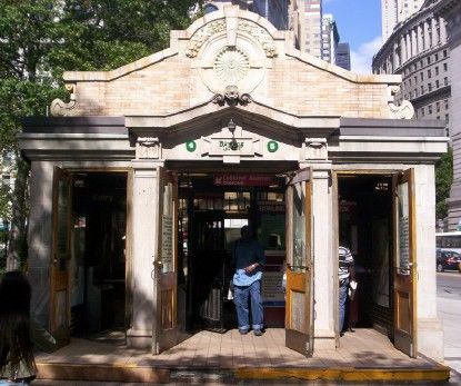 Photo of The famous Bowling Green subway entrance
