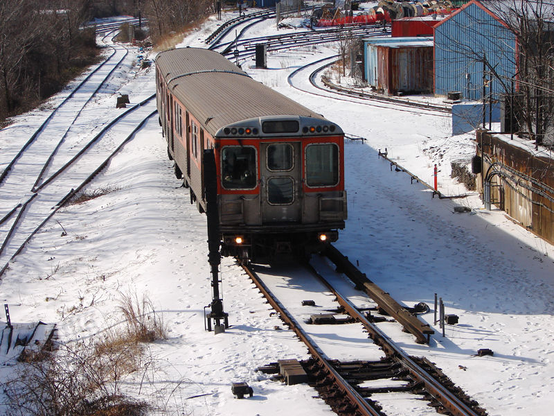Photo of Ridge Avenue Subway - Pulling into Fern Rock Station