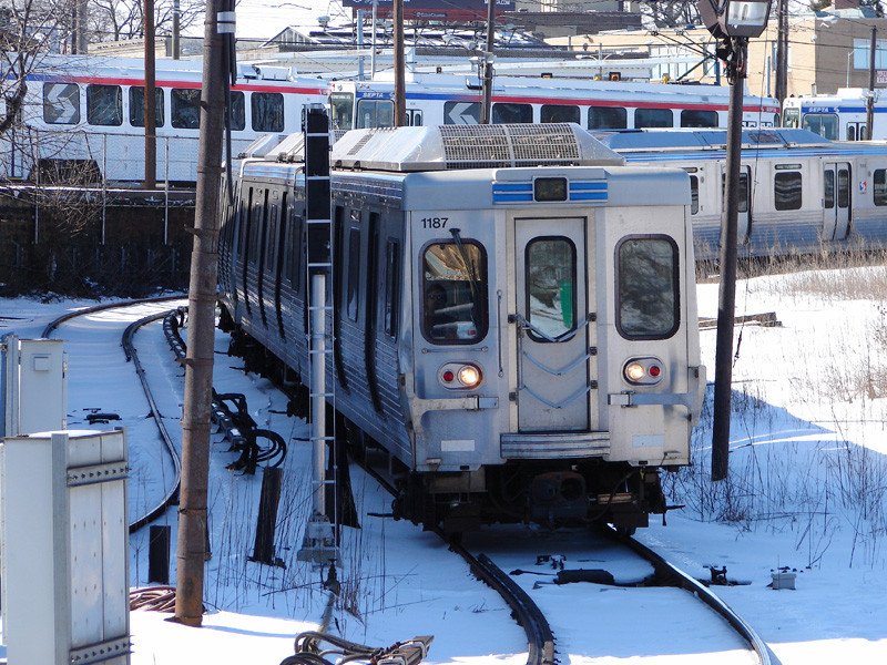 Photo of Market Frankford EL coming around the Loop at 69th Street in Upper Darby, PA.