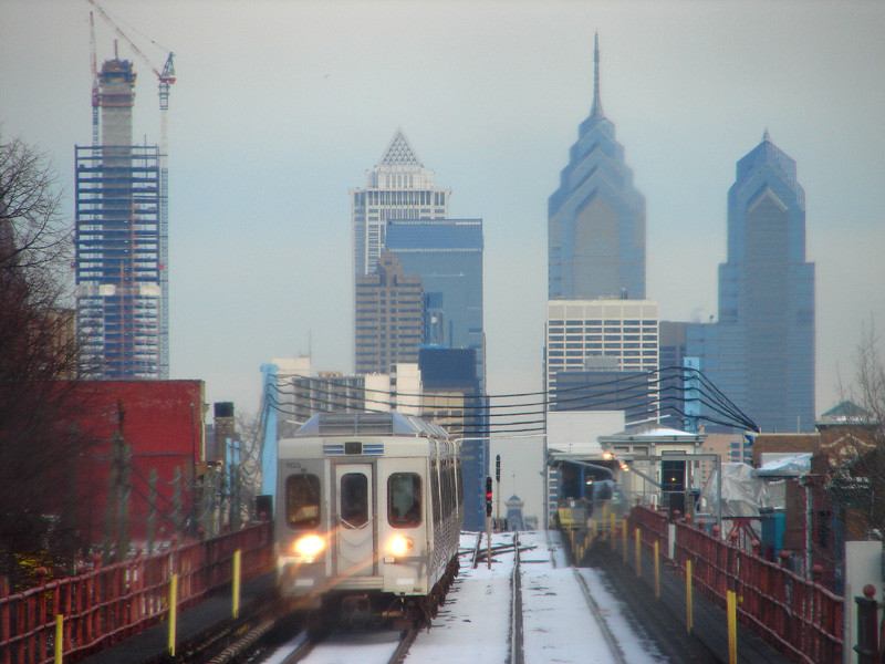 Photo of Heading back into center city Philadelphia on the Market Frankford EL