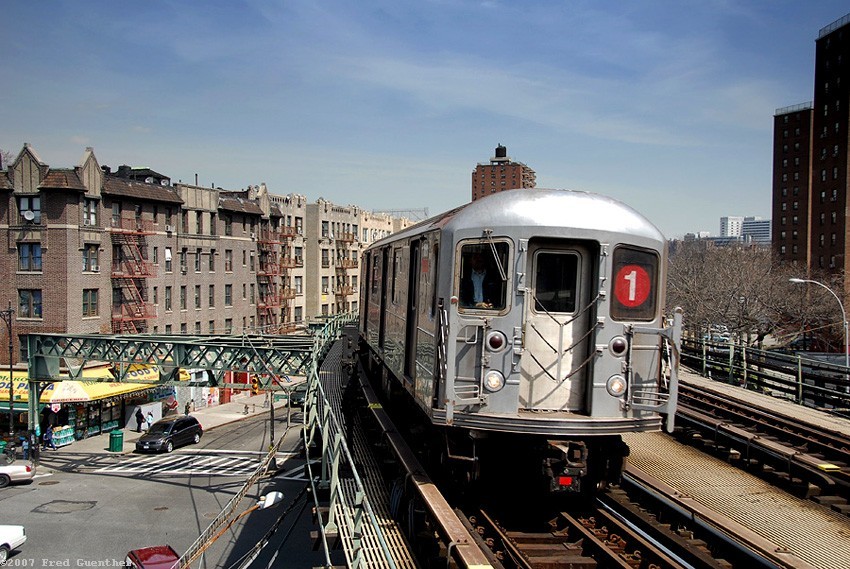 Photo of R62a West Side IRT Train at Dyckman Street