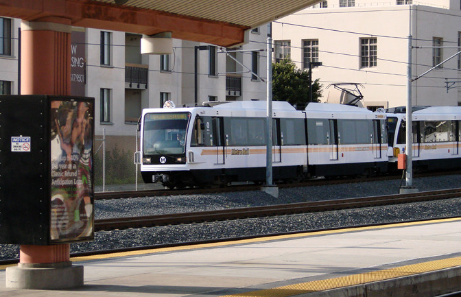Photo of Gold Line light rail arrives at Union Station