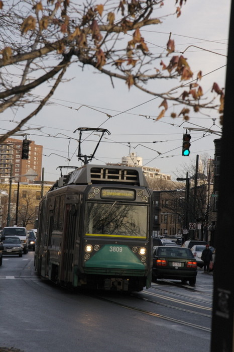 Photo of A type 8 heads outbound on the E line after the first large storm of 2007