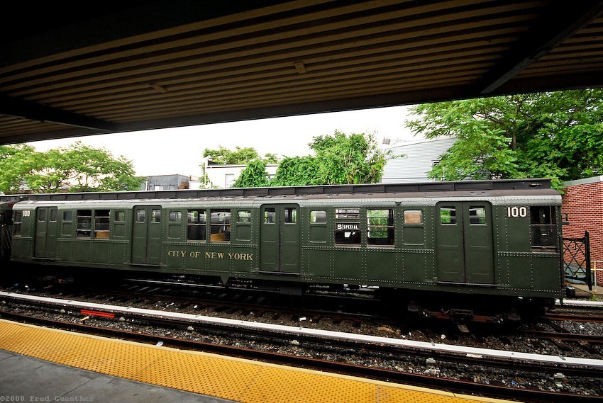 Photo of R1/R9 IND Train at Rockaway Park, NYC