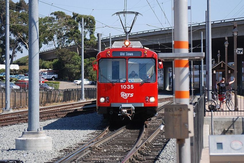 Photo of San Diego Trolley on the crossover