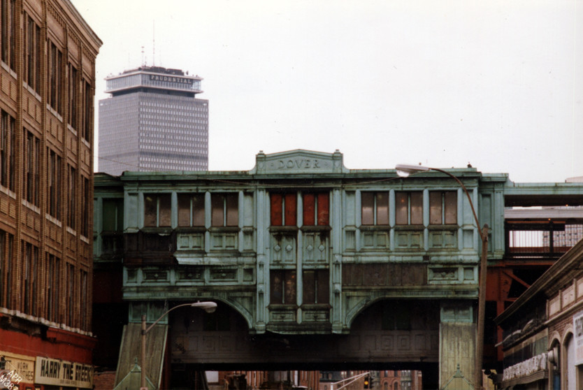 Photo of Dover Station on the old MBTA Orange Line