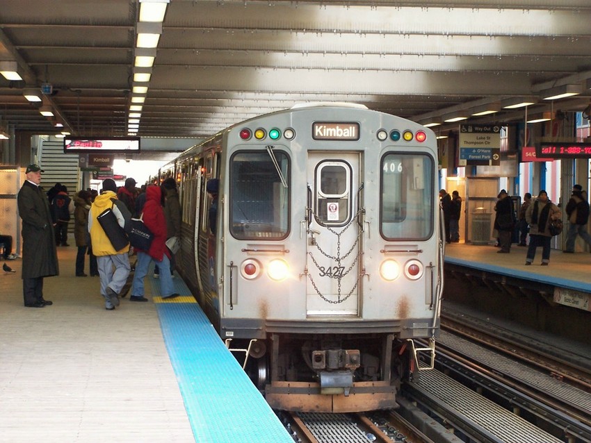 Photo of Outbound Brown Line Train