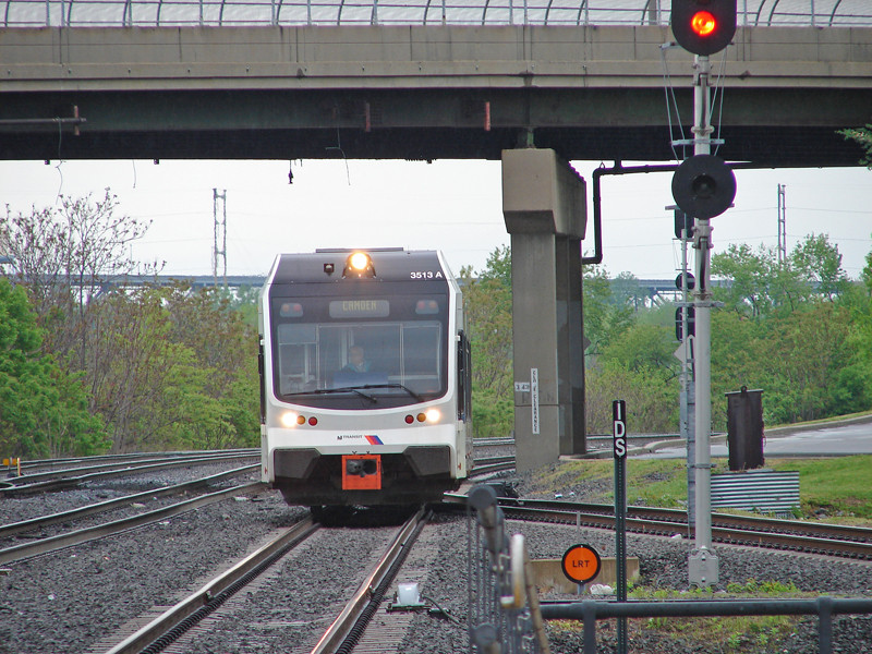 Photo of Southbound NJT River LINE approaching 36th Street Station
