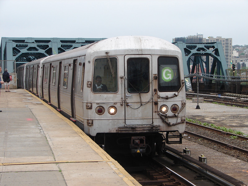 Photo of Pulling into Smith - 9 Streets Station - Brooklyn