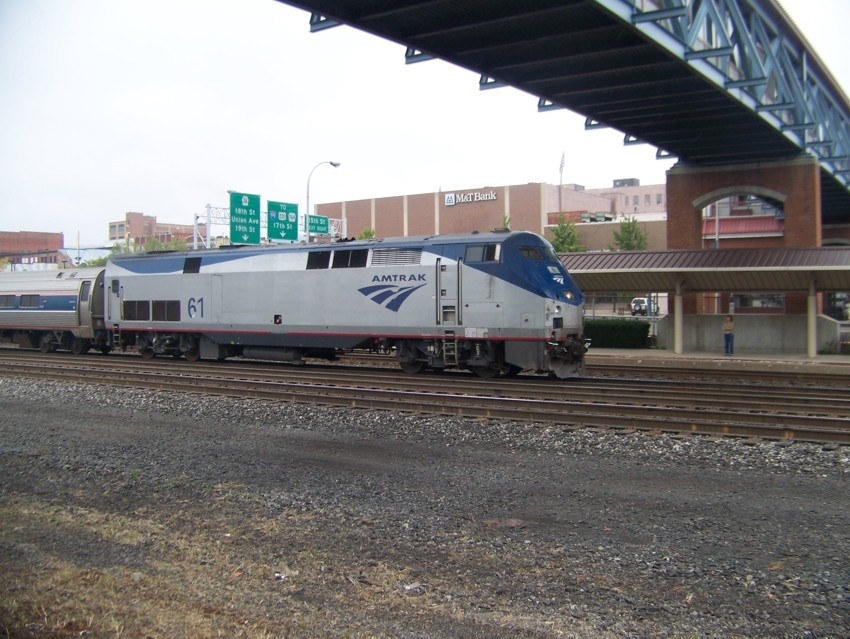 Photo of Amtrak 61 arrives in Altoona, PA.