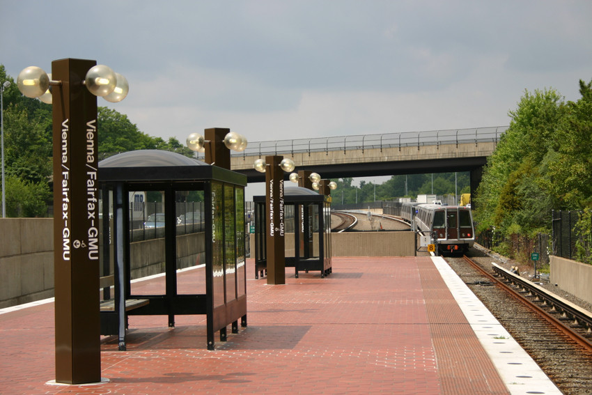 Photo of Vienna/Fairfax-GMU  Metro Station