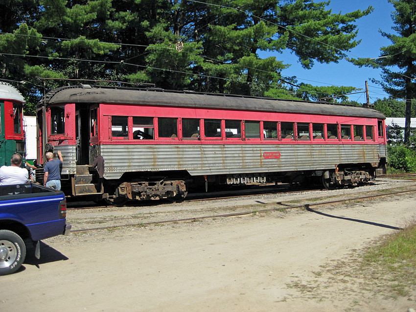 Photo of North Shore Line Silverliner 755 at the Seashore Trolley Museum