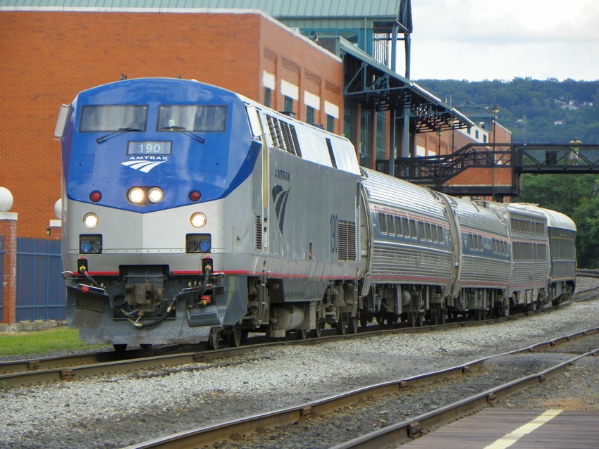 Photo of Amtrak 190 in Scranton, PA.