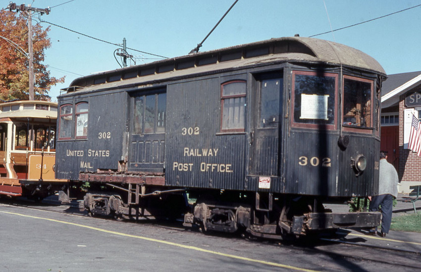 Photo of Union Street Railway 302 at the Branford Trolley Museum