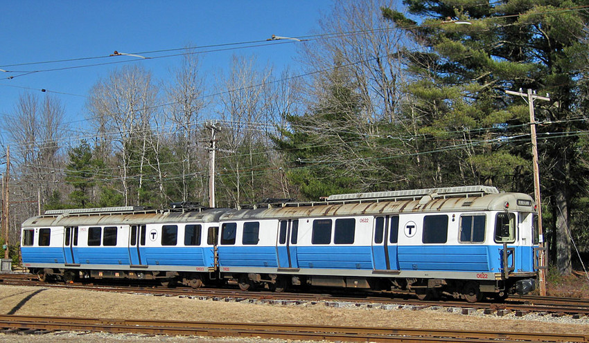 Photo of Blue Line Cars 0623 and 0622