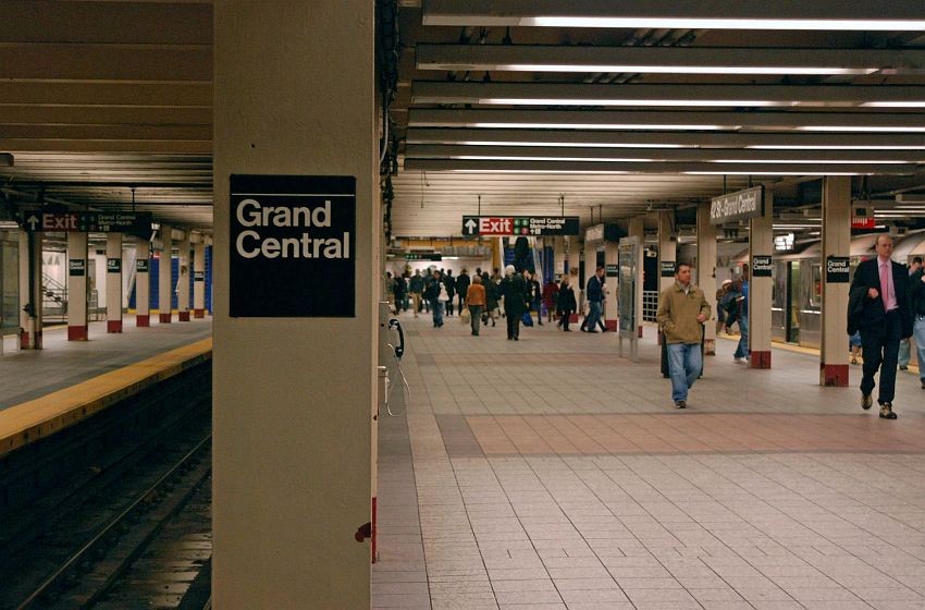 Photo of Subway platform