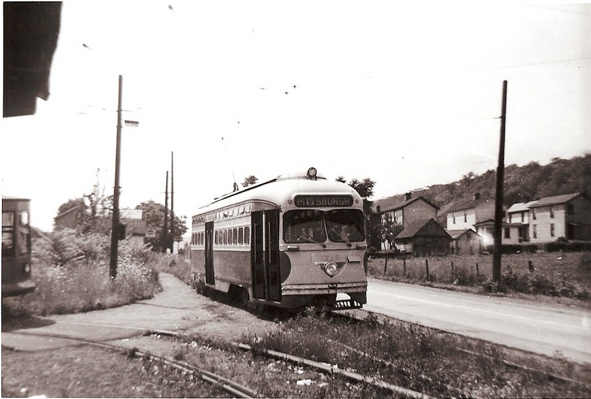 Photo of Pittsburgh-Railways interurban at Roscoe