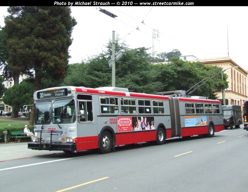 Photo of San Francisco Muni New Flyer 7054