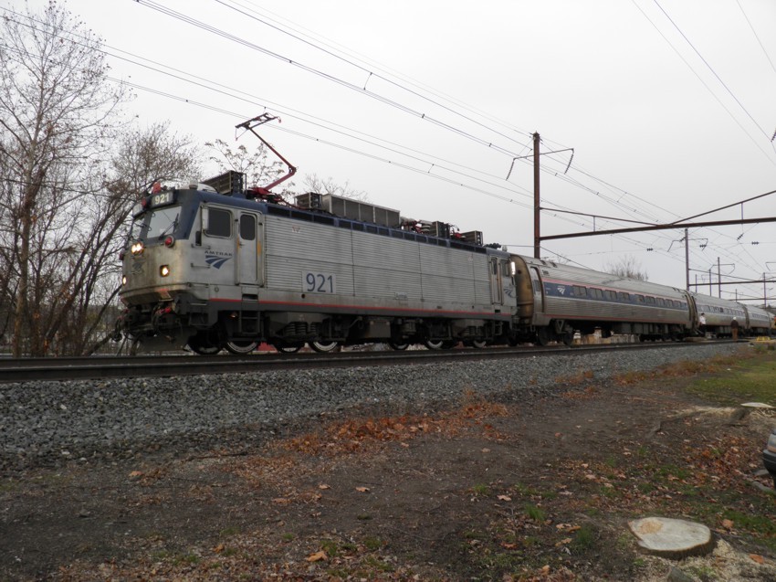 Photo of Amtrak 921 in Middletown, PA.