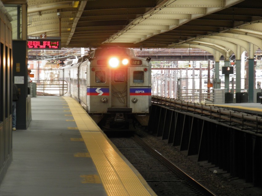 Photo of SEPTA 125 in Philadelphia, PA.
