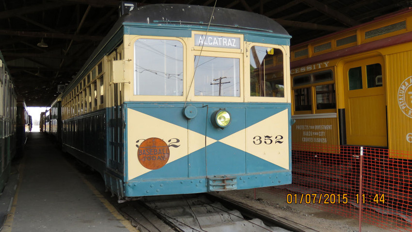 Photo of East Bay Street Railways car #352
