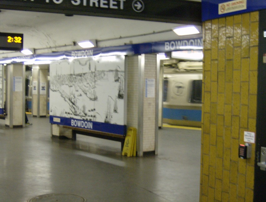 Photo of Blue Line at Bowdoin station