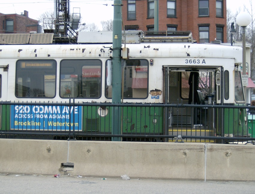 Photo of Green Line Type 7 trolley at Cleveland Circle