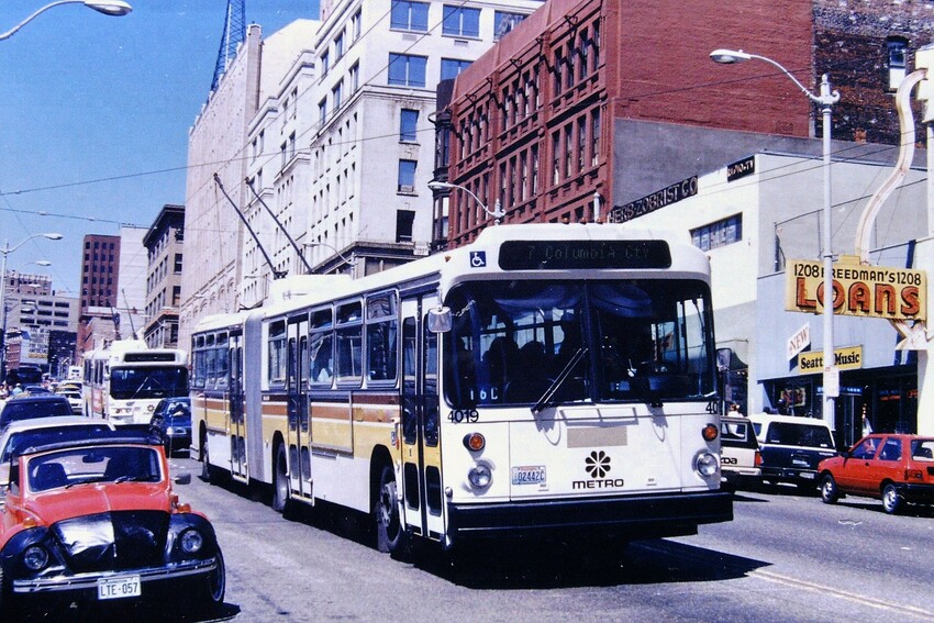 Photo of MAN articulated trolley coach