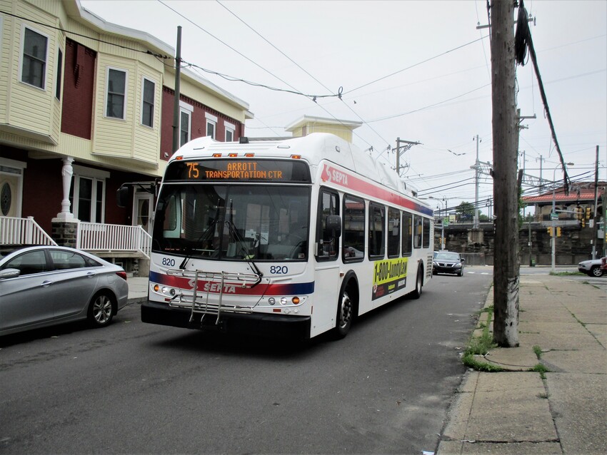 Photo of New Flyer E40LF trackless trolley