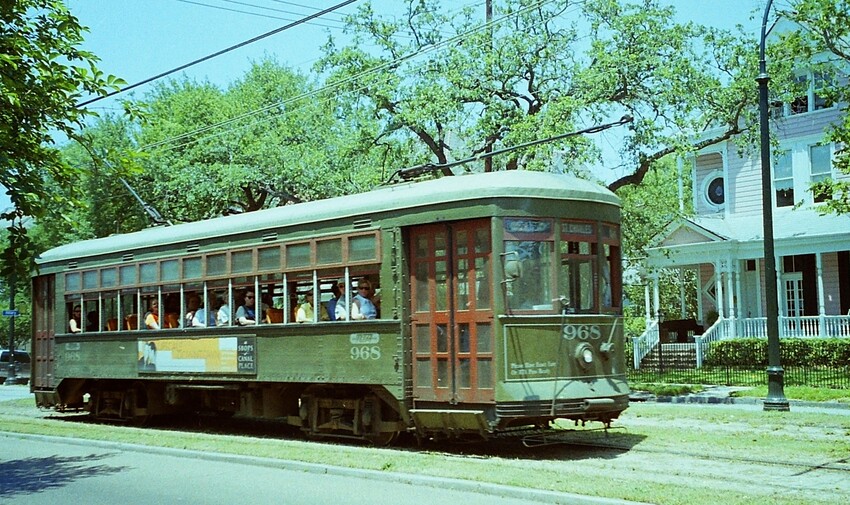 Photo of New Orleans streetcar