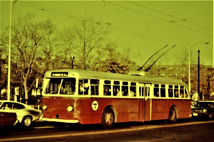Photo of Pullman trackless trolley