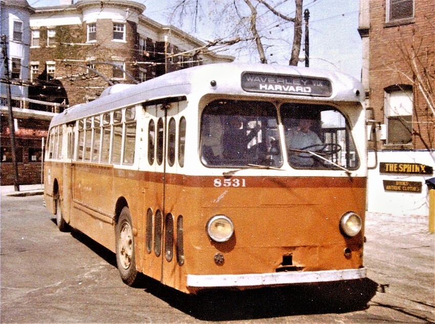 Photo of Pullman trackless trolley